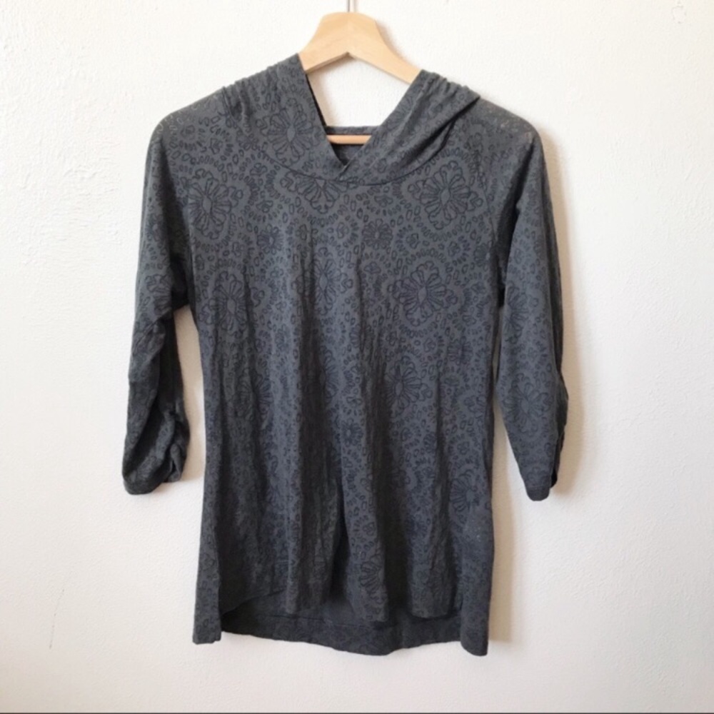 Columbia • Gray Floral Patterned Shirt Hoodie